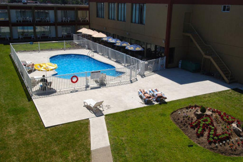 Auberge Royal Versailles Montreal Exterior photo